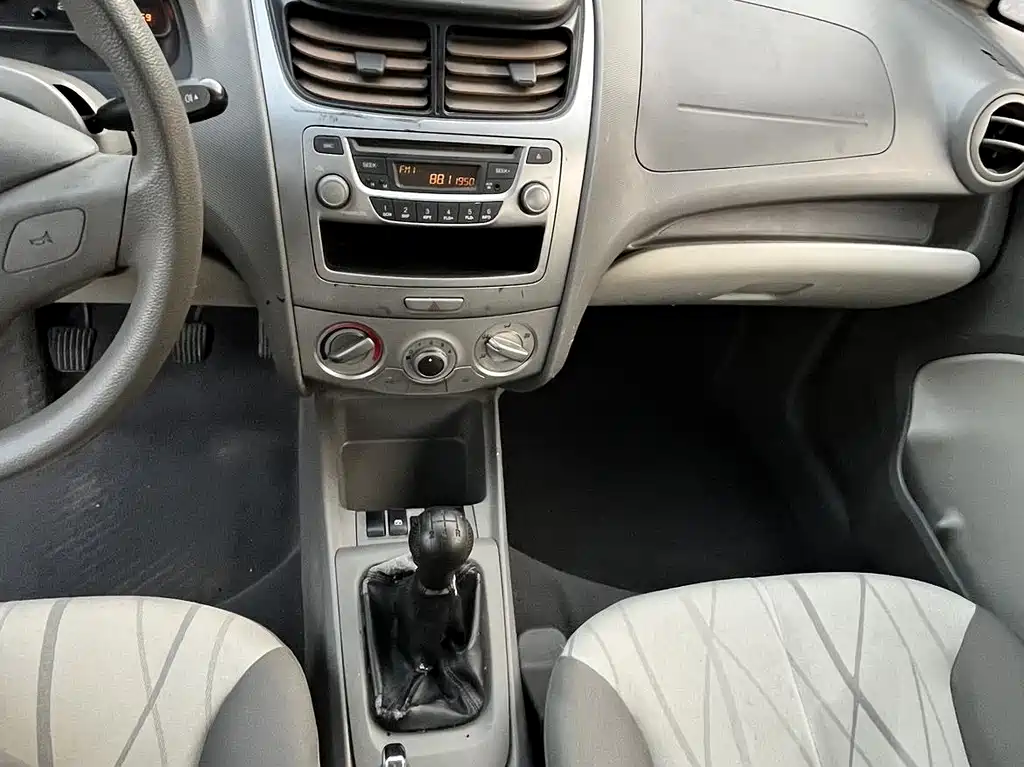 Chevrolet Sail 2013 1.4L MT