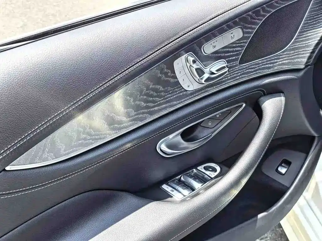 Mercedes-Benz CLS — миниатюра 5