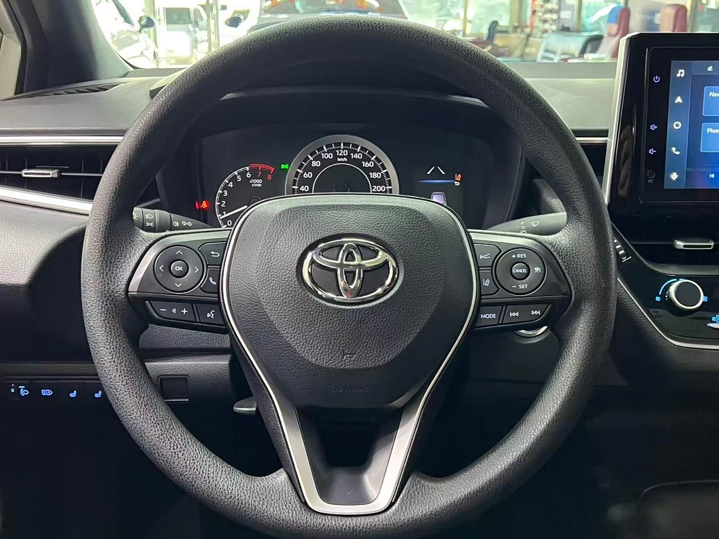 Toyota Levin 1.2 л 2022 г. Белый, пробег 47000 км