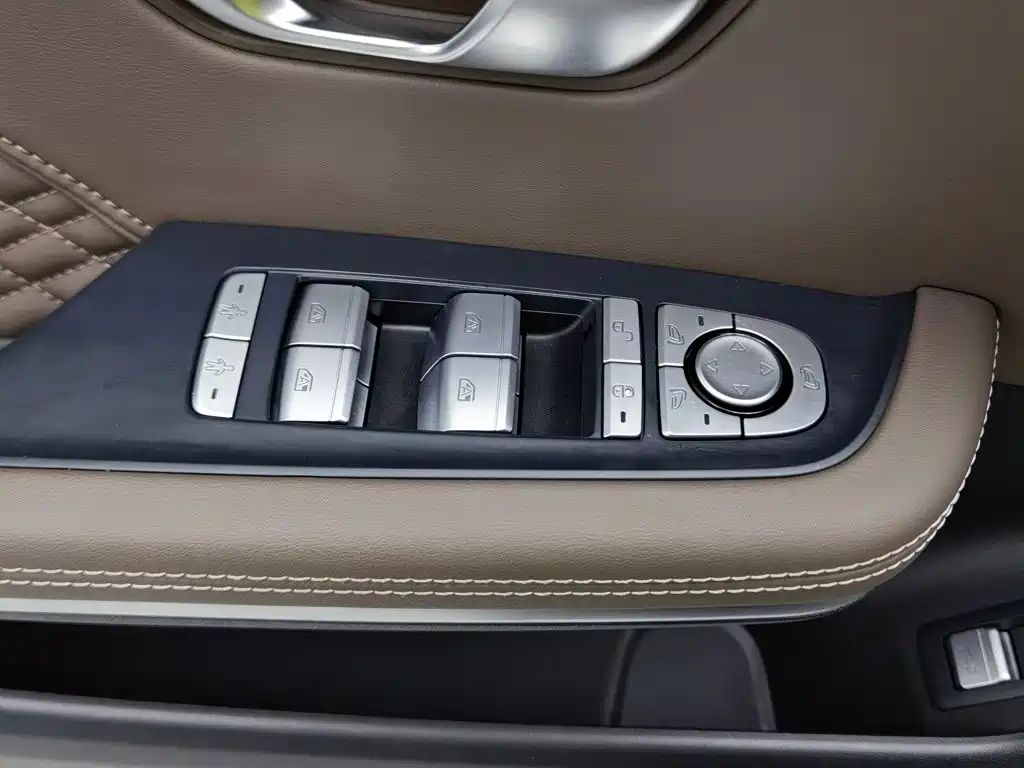 BYD Han — миниатюра 9