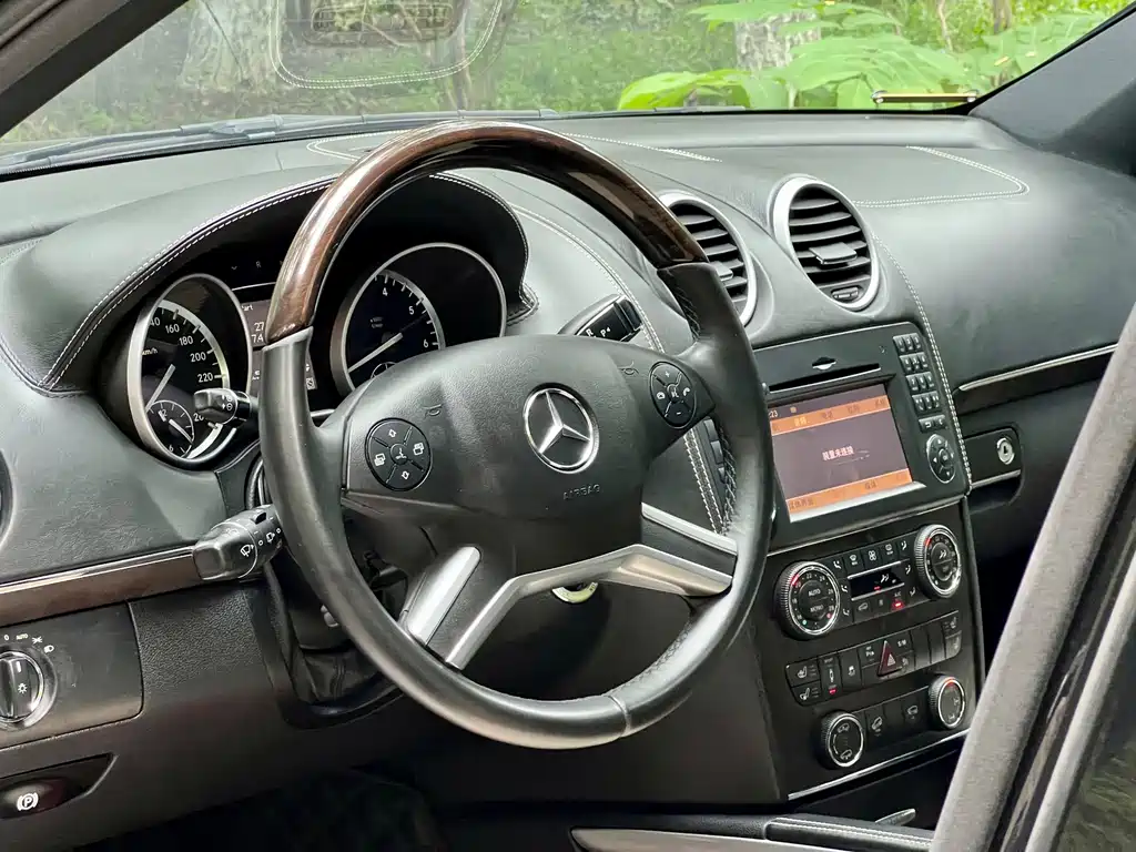 Mercedes-Benz GL-Class — миниатюра 15