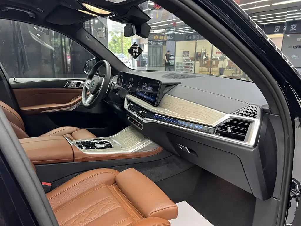 BMW X7 2024 xDrive40i Premium M Sport
