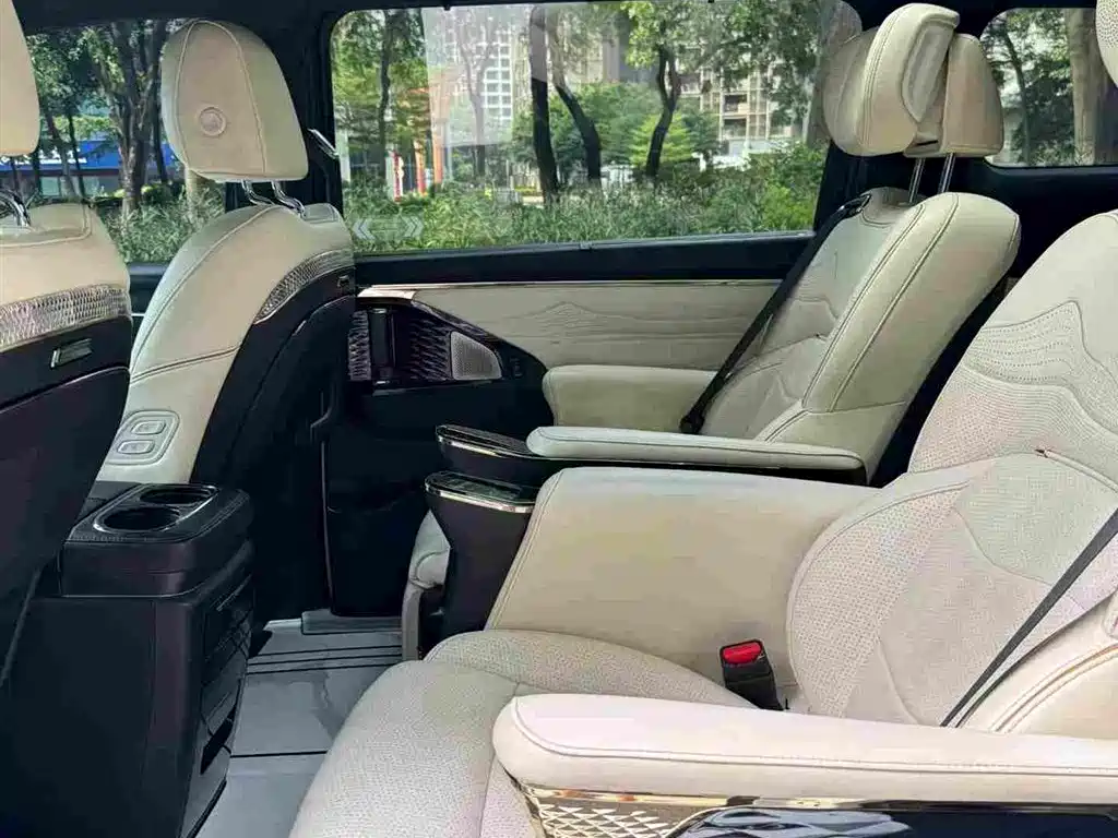 GAC Motor Trumpchi M8 — миниатюра 10