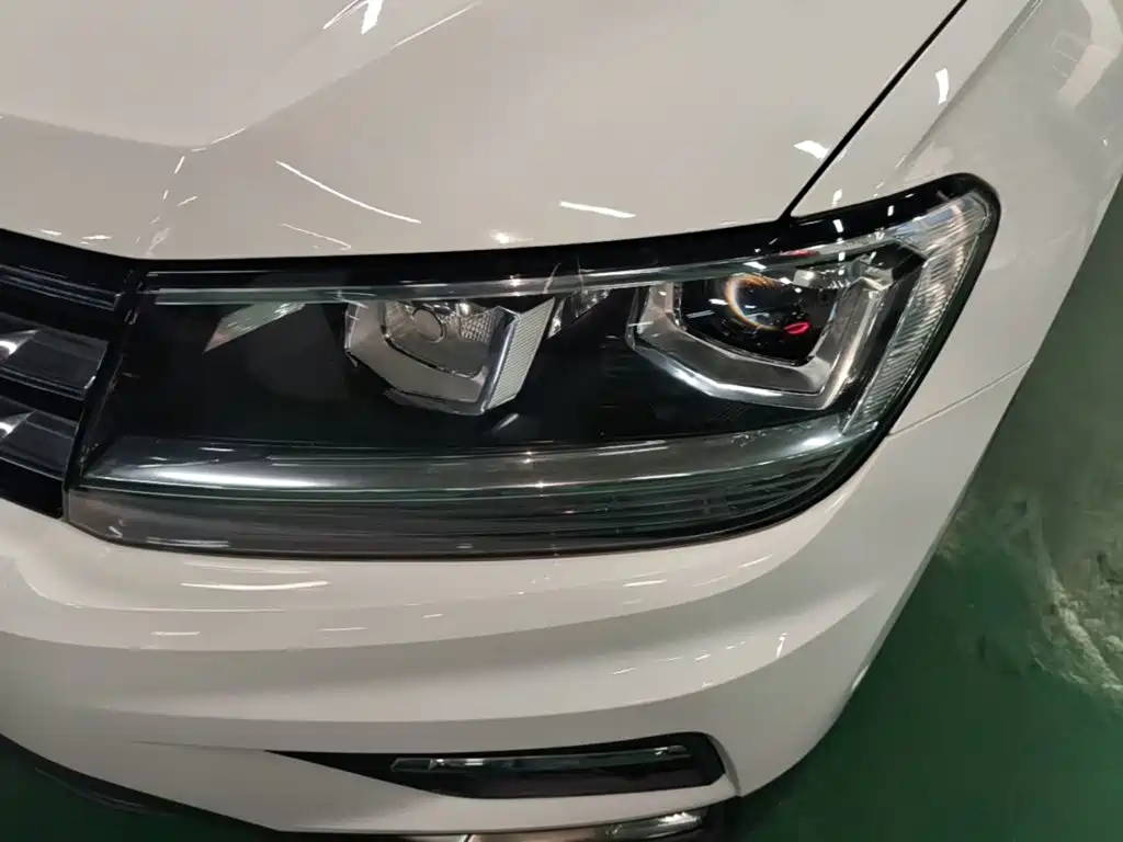 Volkswagen Tiguan L — миниатюра 24
