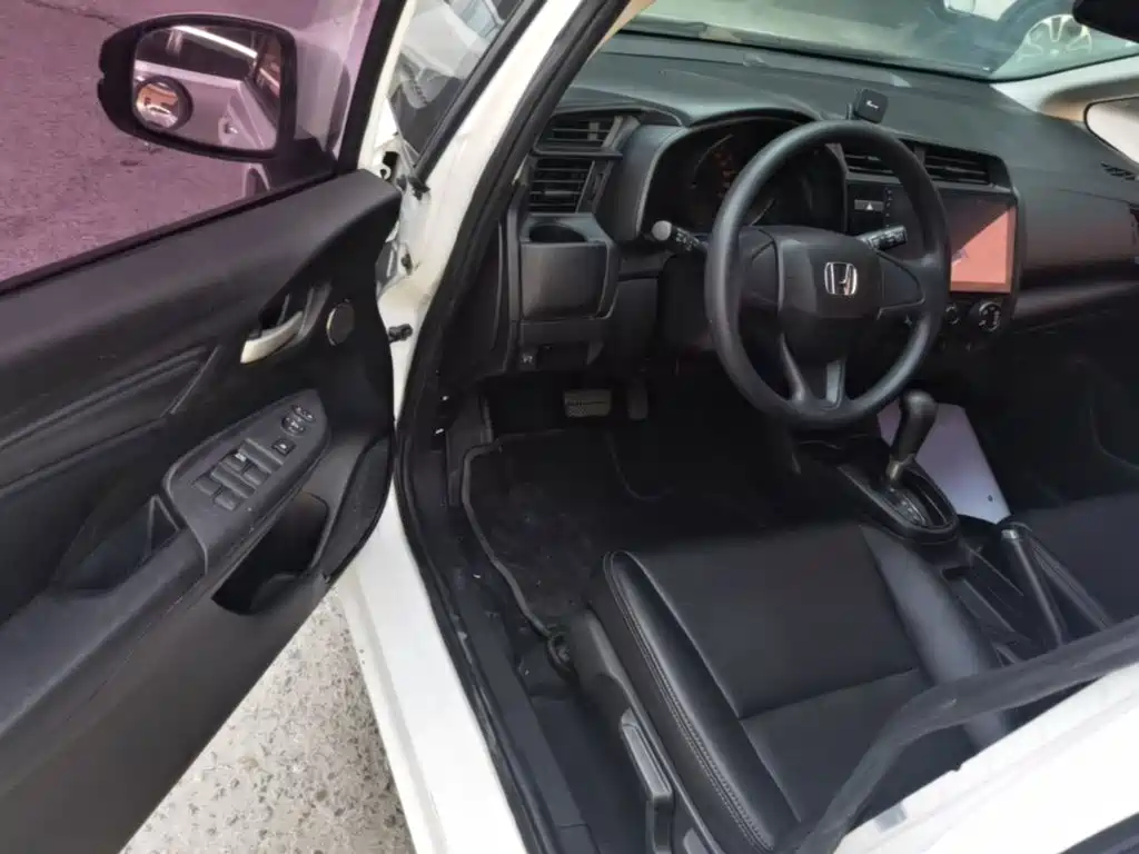 Honda Fit — миниатюра 16