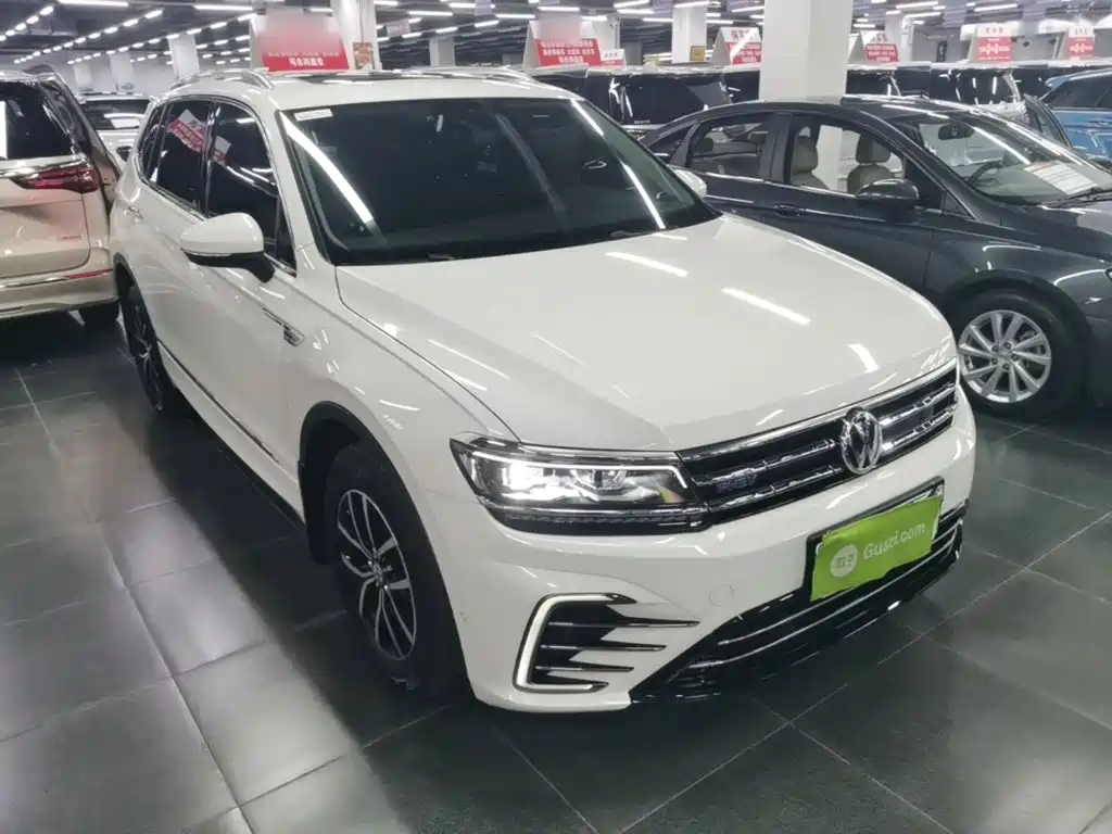 Volkswagen Tiguan L PHEV — миниатюра 4
