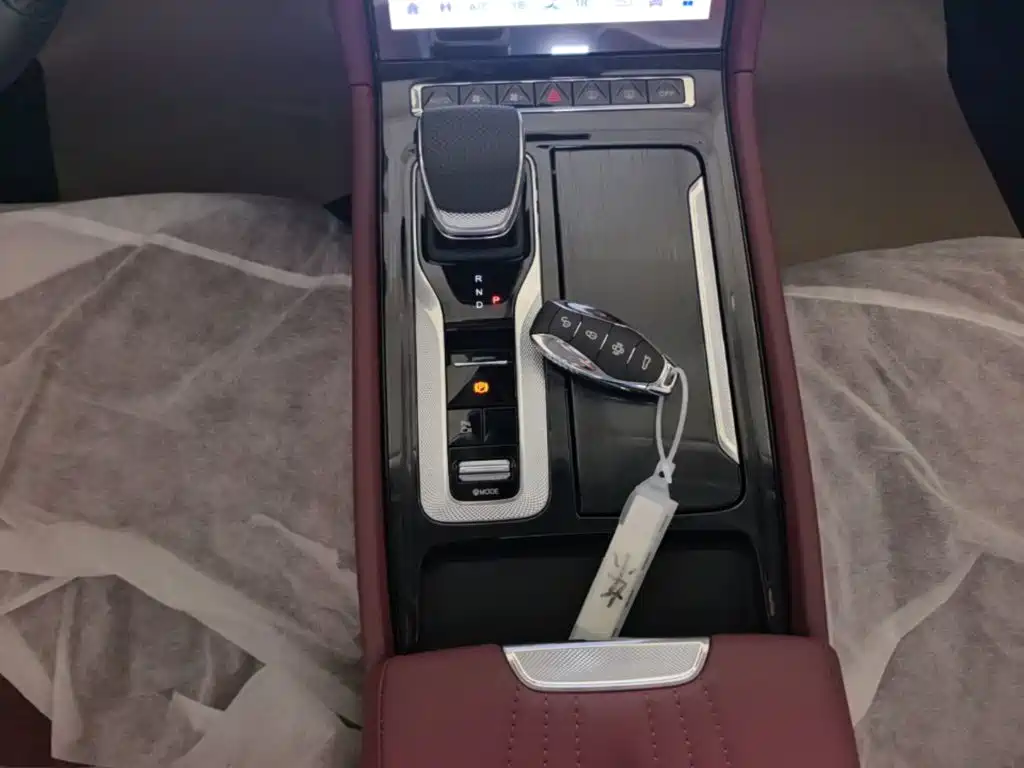 Hongqi Hongqi H5 PHEV — миниатюра 14