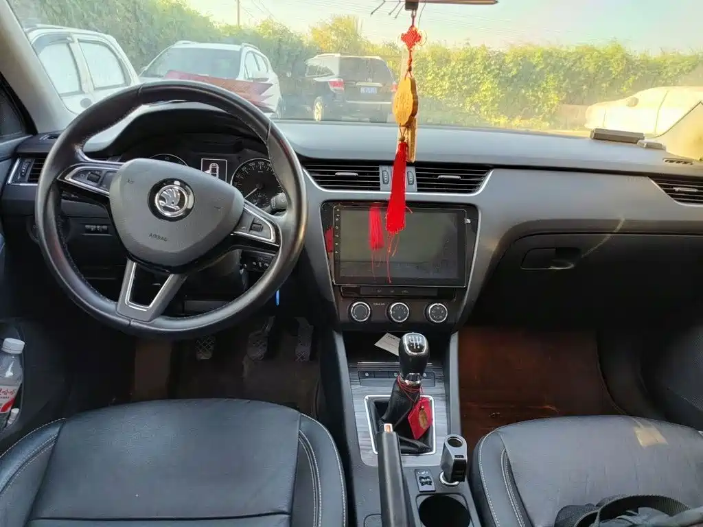 Skoda Octavia — миниатюра 10