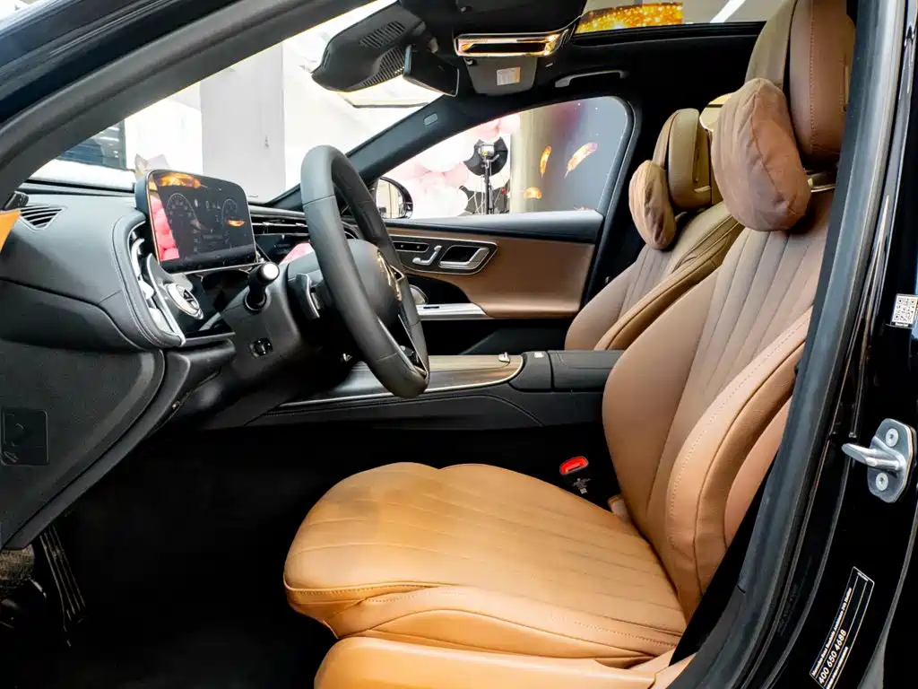 Mercedes-Benz E-Class — миниатюра 26