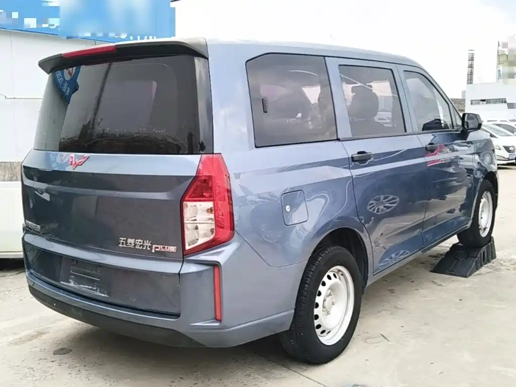 Wuling Hongguang PLUS — миниатюра 7