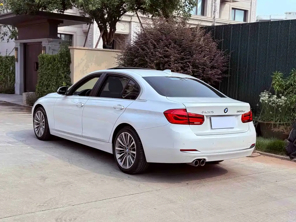 BMW 3 Series — миниатюра 10