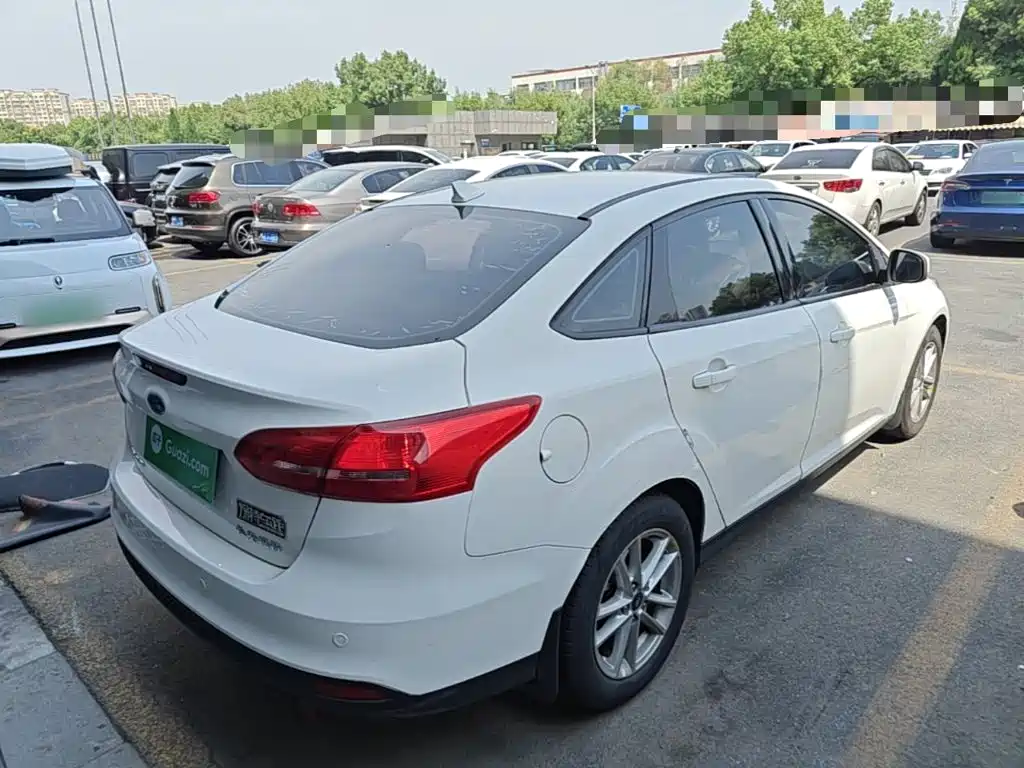 Ford Focus — миниатюра 7