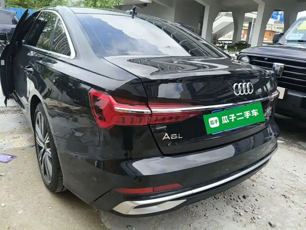 Audi A6L 2024 55 TFSI quattro Premium