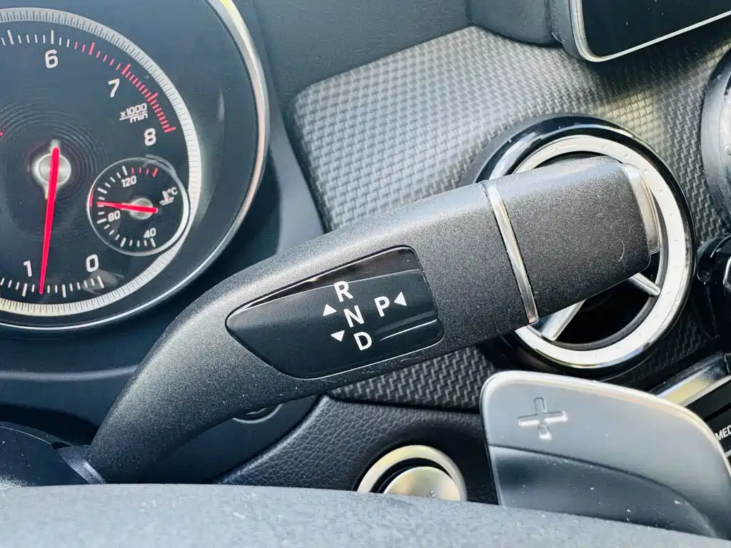 Mercedes-Benz GLA — миниатюра 13