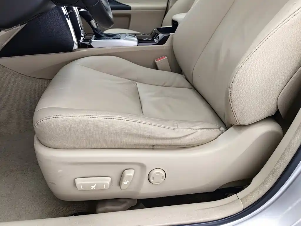 Toyota Reiz — миниатюра 20