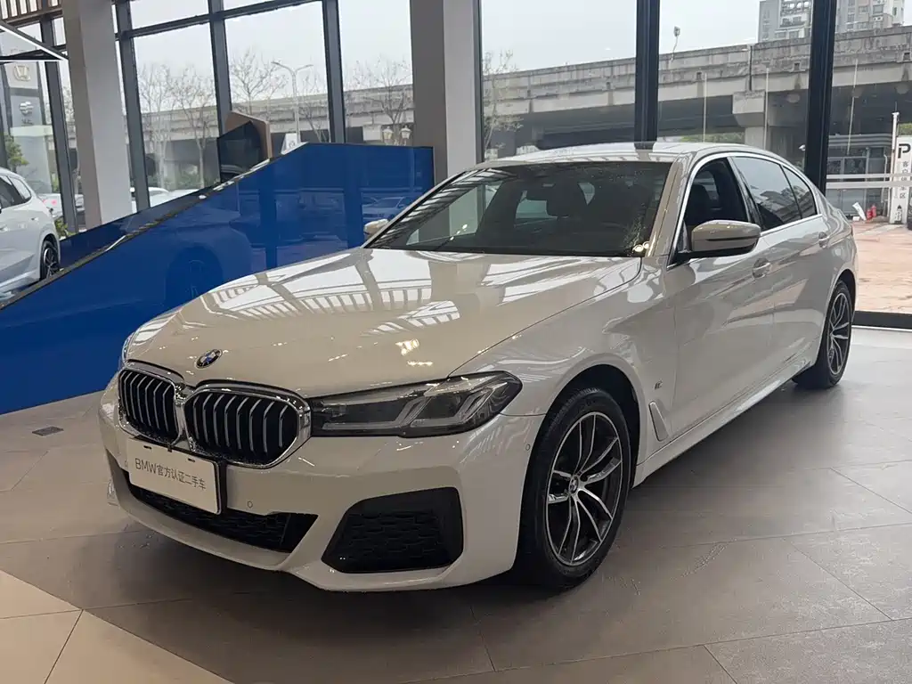 BMW 5 Series 2022