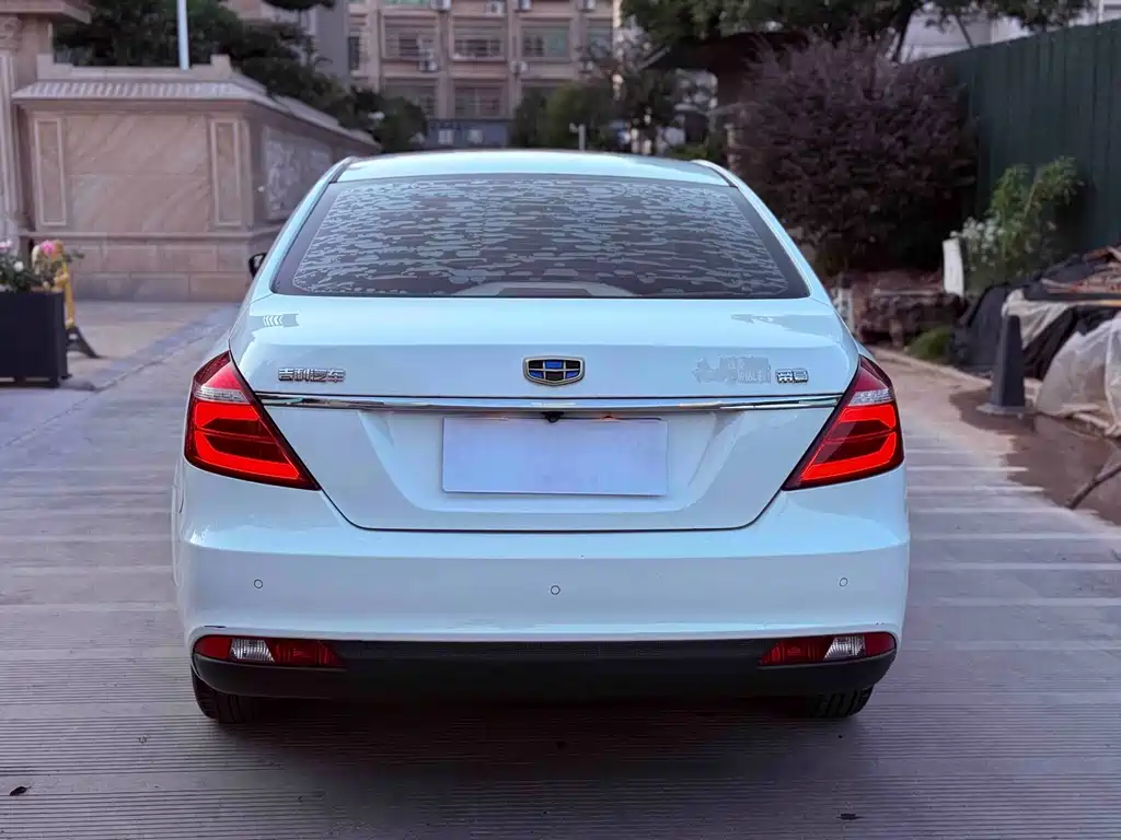 Geely Emgrand — миниатюра 10