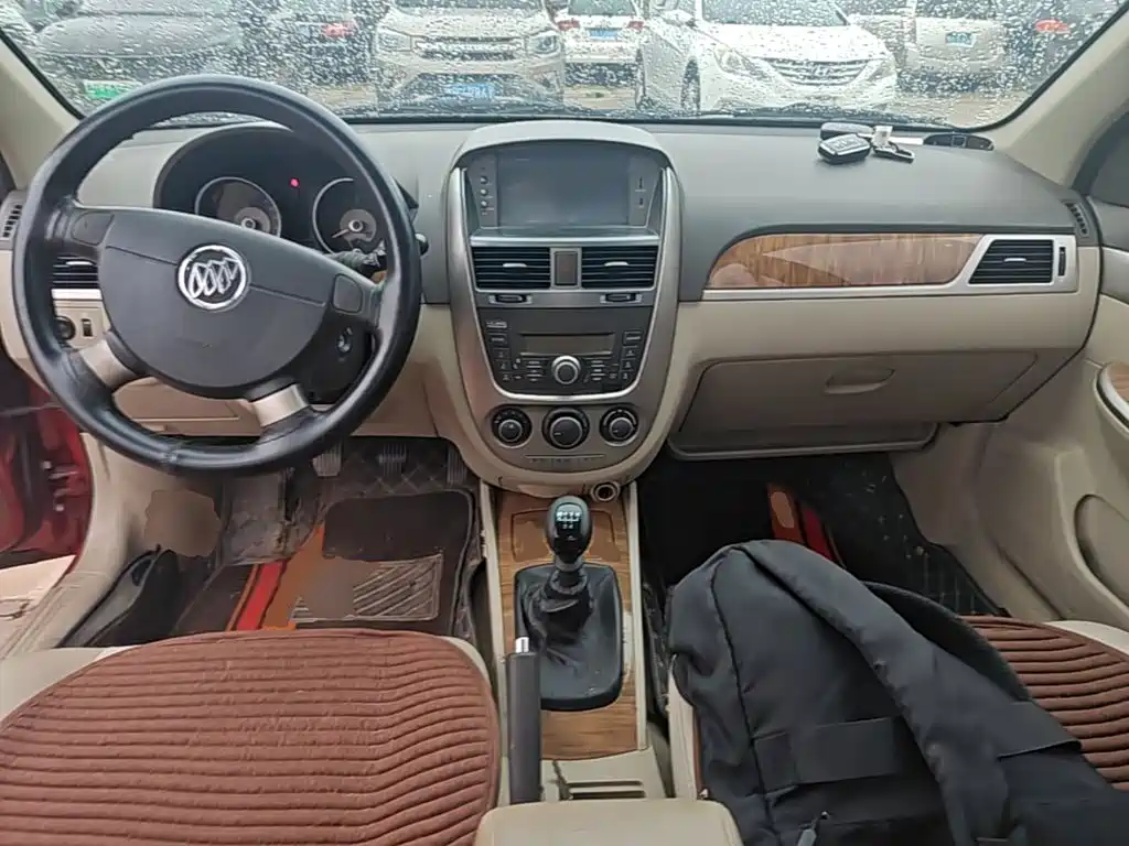 Buick Excelle — миниатюра 10