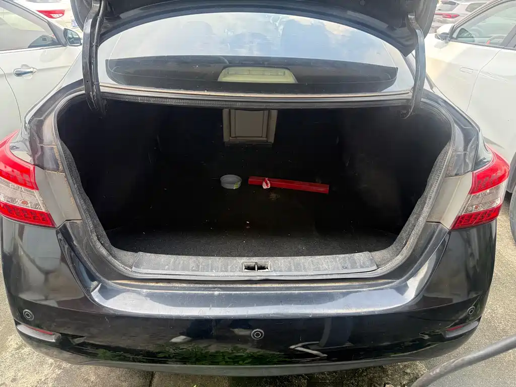 Nissan Sylphy — миниатюра 10