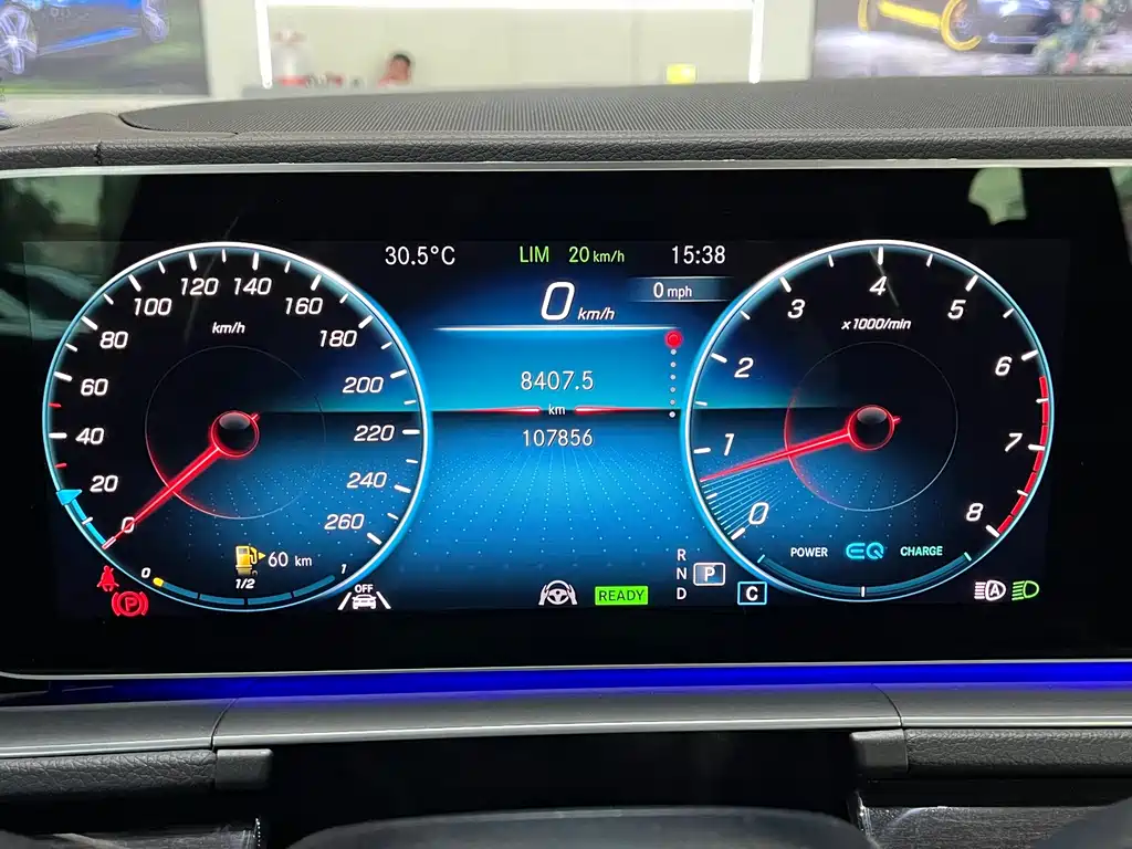 Mercedes-Benz GLS — миниатюра 17