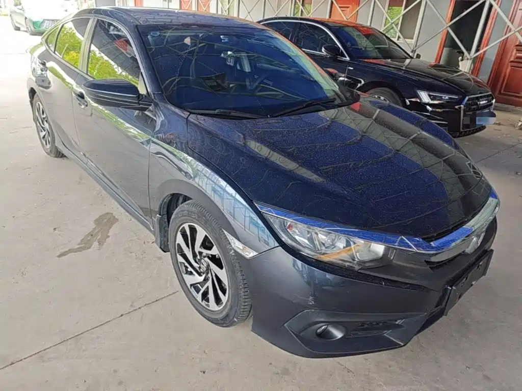 Honda Civic — миниатюра 4