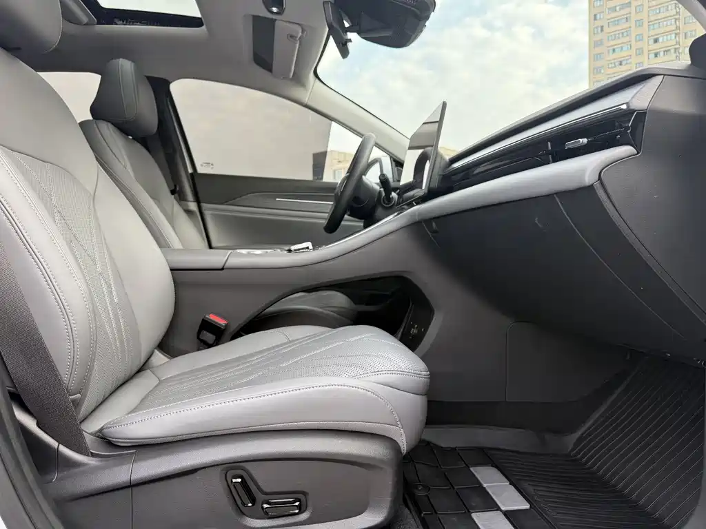 GEELY GALAXY GALAXY L6