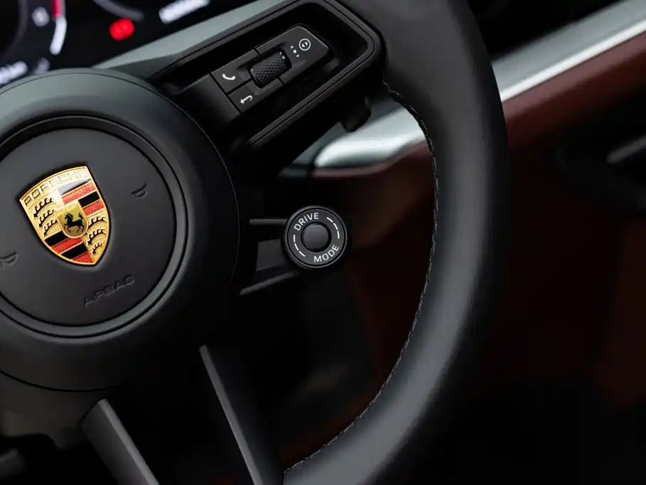 Porsche Cayenne — миниатюра 18