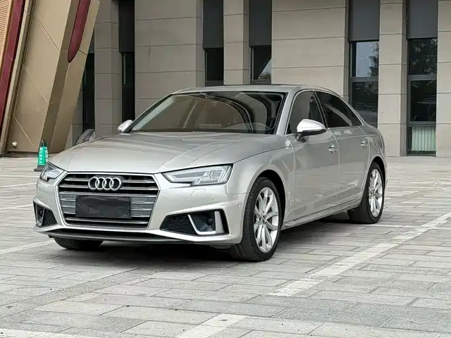 AUDI A4L 2019