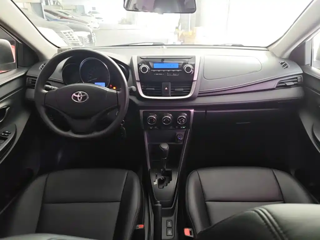 Toyota Vios FS — миниатюра 10
