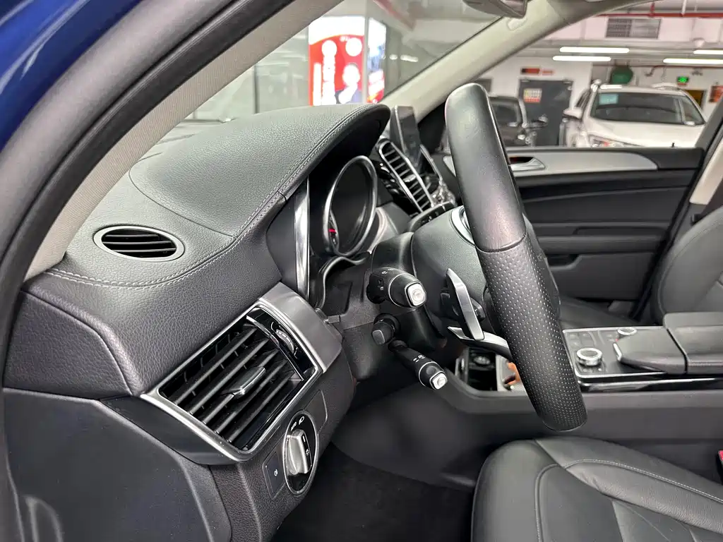 Mercedes-Benz GLE AMG — миниатюра 31