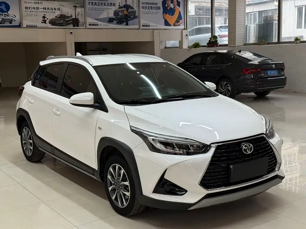 TOYOTA YARIS L ZHIXUAN