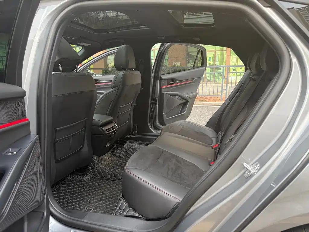 Ford Mondeo — миниатюра 16