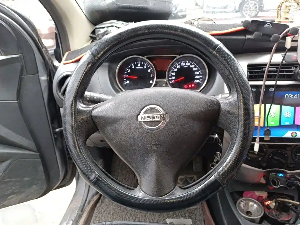 Nissan Livina — миниатюра 3