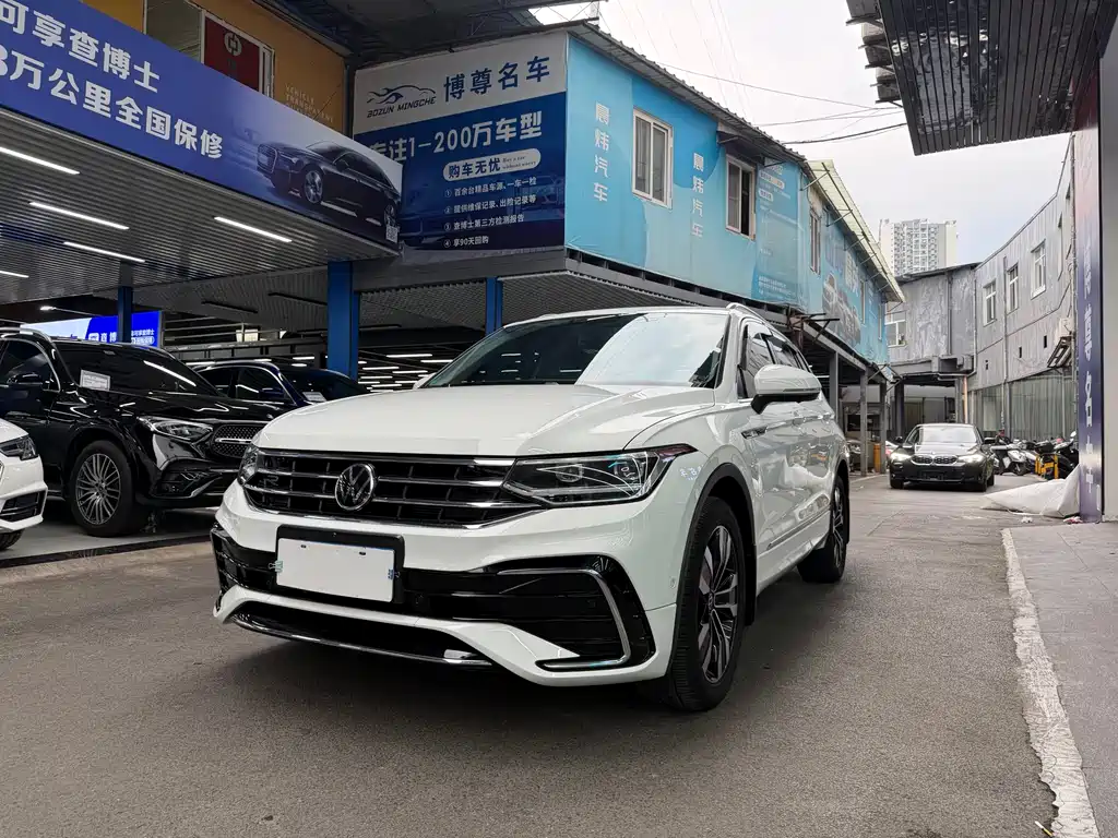 Volkswagen Tiguan L 2024