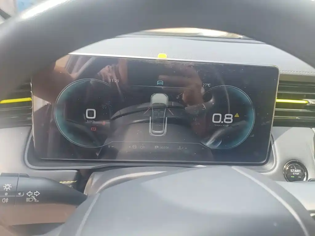 Roewe RX5 — миниатюра 12