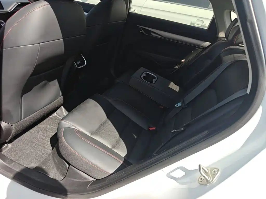 Geely Binrui — миниатюра 17