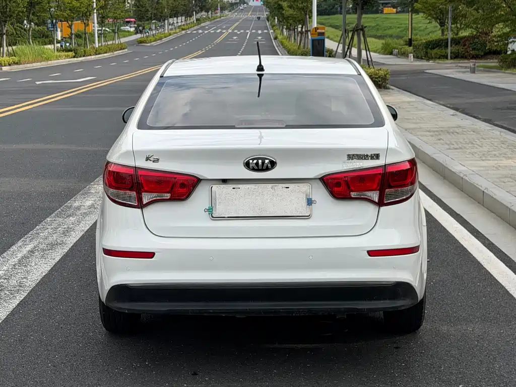 Kia K2 — миниатюра 5