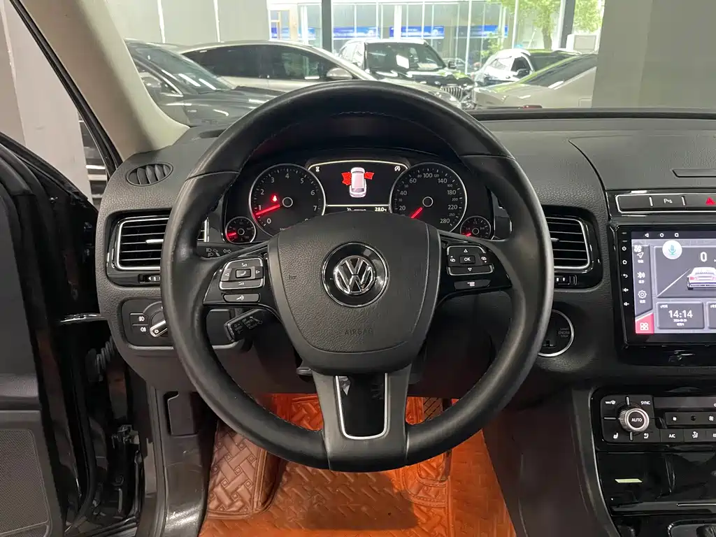 Volkswagen Touareg — миниатюра 9