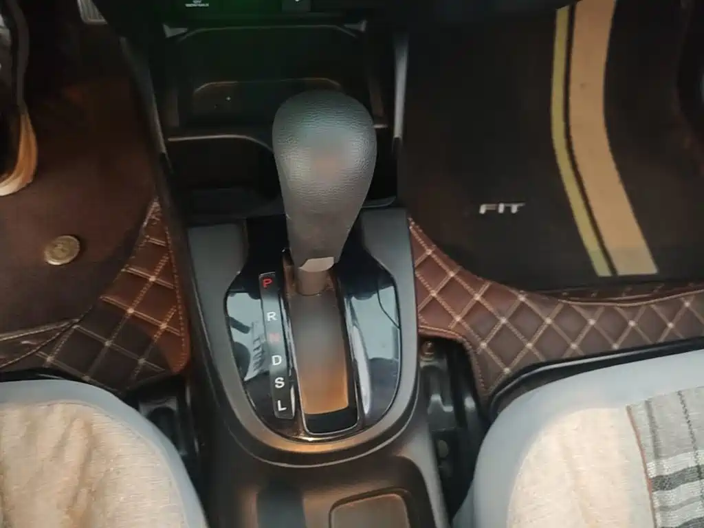 Honda Fit — миниатюра 14