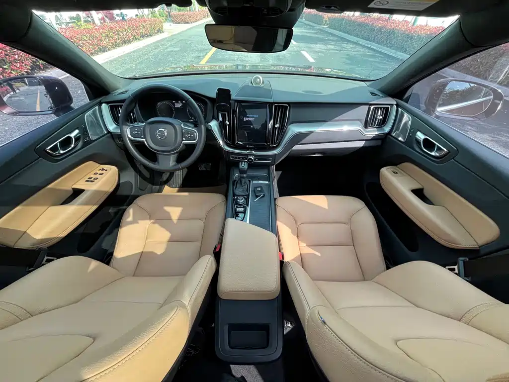 Volvo XC60 — миниатюра 17