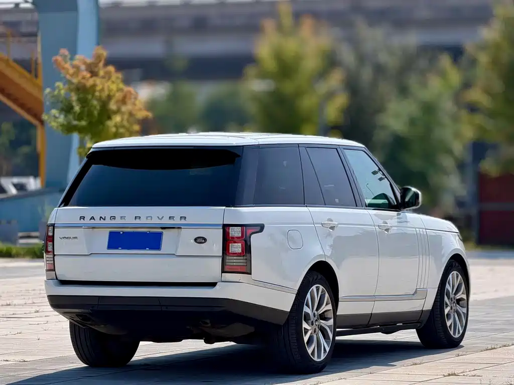 Land Rover Range Rover 2013 NA 5.0 V8 Vogue