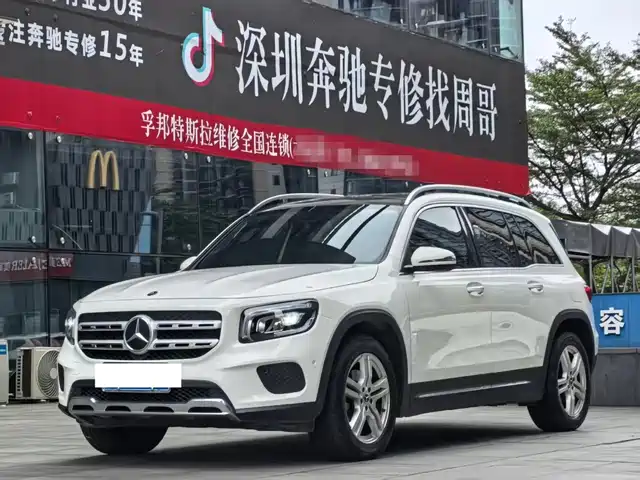 MERCEDES-BENZ GLB 2022