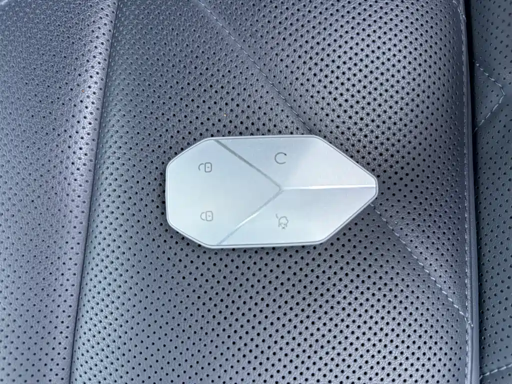 FANG CHENG BAO LEOPARD 5