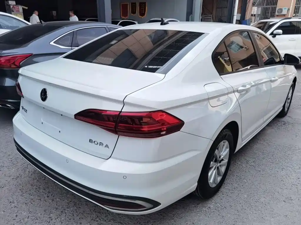 Volkswagen Bora — миниатюра 7
