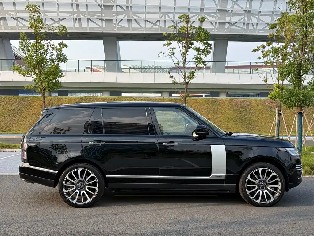 Land Rover Range Rover 2015 3.0 SC V6 Vogue SE Long Wheelbase