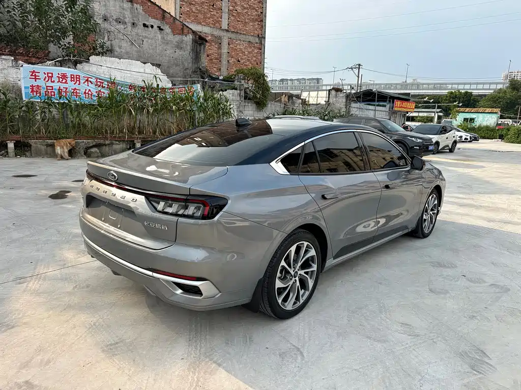 Ford Mondeo — миниатюра 5