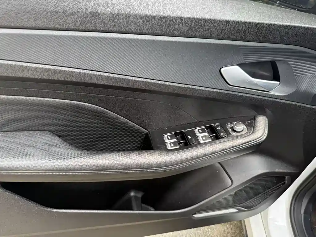 Geely Binrui — миниатюра 11