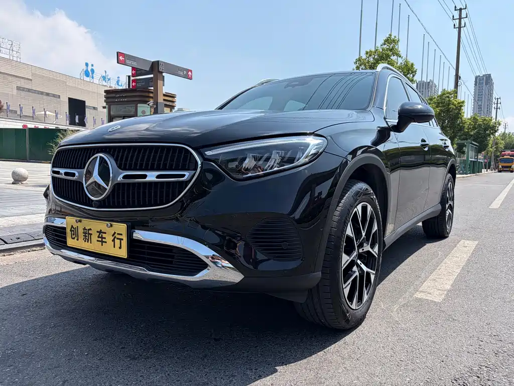 Mercedes-Benz GLC 2024 GLC 260 L 4MATIC 5 мест