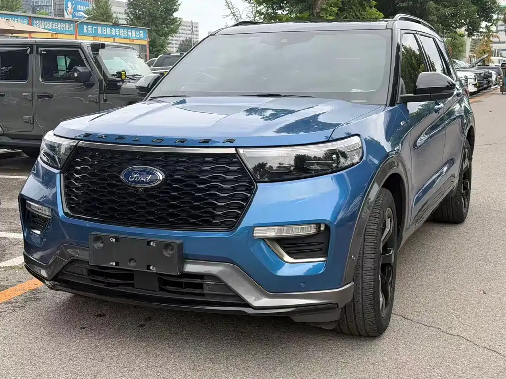Ford Explorer — миниатюра 3