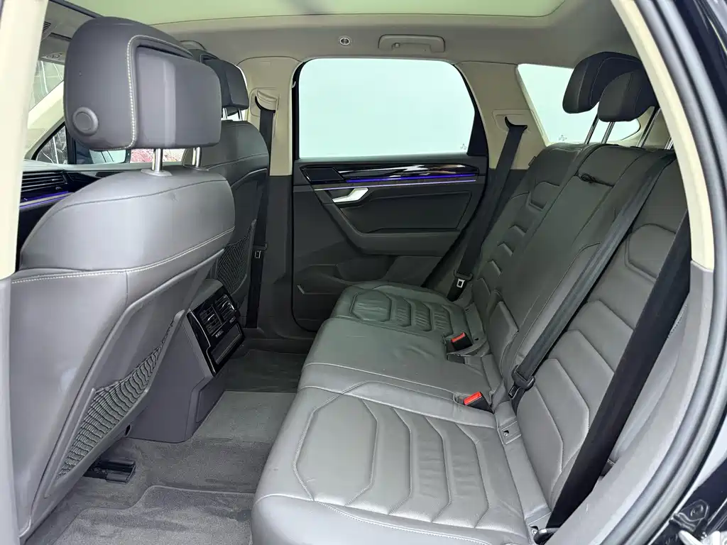 Volkswagen Touareg — миниатюра 19